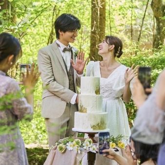 結婚式場：【憧れの森＊贅沢プライベートW】季節スイーツ＆交通費1万優待