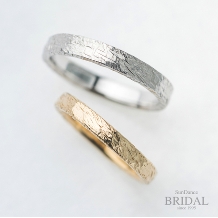 【オーダーメイド結婚指輪】個性を感じさせるモダンなデザイン