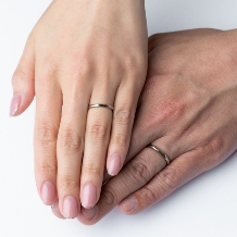 【オーダーメイド結婚指輪】シャンパンゴールドのツイストマリッジリング