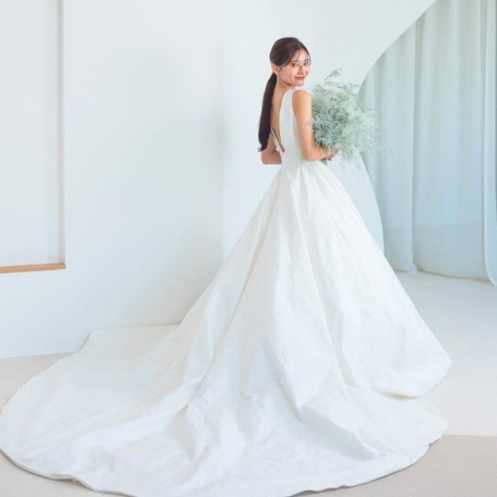 ララシャンス 迎賓館：先着限定★ドレス試着＆3万円ギフト付*チャペル体験＆無料試食