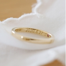 【オーダー】結婚10周年に贈る、結婚指輪と重ね付けできる家族誕生石入りリング