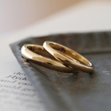 Ｓａｌｏｎ　ｄｅ　Ｌｅ　Ｃｉｅｌ（ブライダルリング専門店　サロン・ド・ルシェル）:【オーダー】互いの指紋を鮮明に彫刻した絆のマリッジは、シンプルでも特別感あり