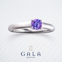 ＧＡＬＡ　ＪＥＷＥＬＲＹ:【GALA】唯一無二の青紫。タンザナイトの婚約指輪。際立つシンプルな美しさ。