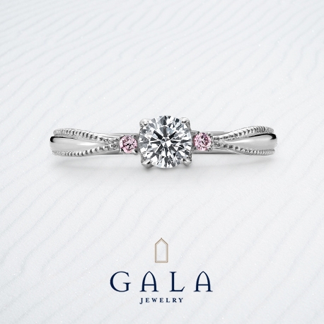 ＧＡＬＡ　ＪＥＷＥＬＲＹ:【GALA】両サイドのピンクサファイアがきらめく特別感溢れるデザイン