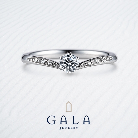 ＧＡＬＡ　ＪＥＷＥＬＲＹ:【GALA】ダイヤを散りばめたV字ラインのアームで、手元を美しく見せる