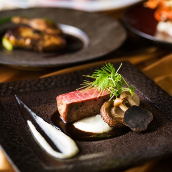結婚式場：先着5組限定＼黒毛和牛フィレ*2万円相当試食／最大90万優待特典