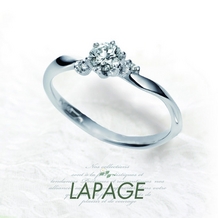 【LAPAGE -ラパージュ-】トレフル／さりげないダイヤが日常に輝きを添える