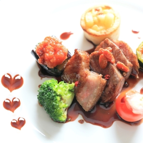 スタイリッシュウェディング　ヴィーナスコート　佐久平：《12大特典》A5信州プレミアム牛×厳選オマール海老豪華試食！