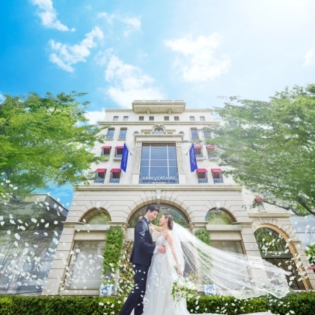 アニヴェルセル 表参道：上質チャペル×貸切会場◆140万特典＆Amazon2万《美食体験付き》