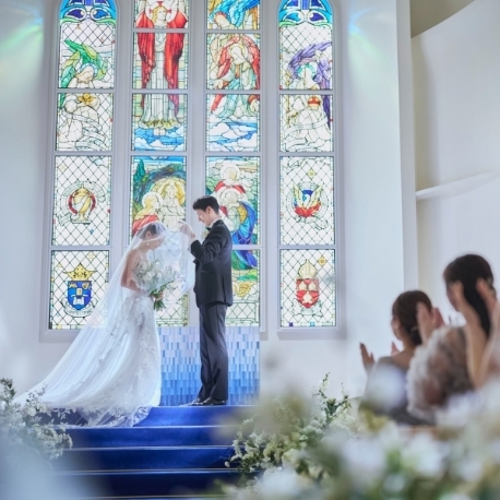 アニヴェルセル 表参道：【特別営業*140万円優待＆ギフト券】憧れ花嫁*ドレス×贅沢試食