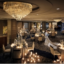 アニヴェルセル 表参道:【26年11～12月挙式*プラン】冬の訪れを感じる人気の季節《60名323万→248万円》