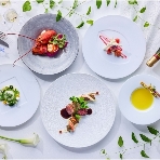 アニヴェルセル 白壁のフェア画像