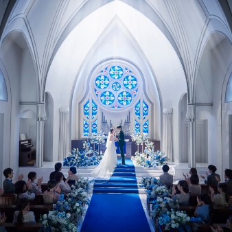 アニヴェルセル 白壁:<少人数割>親しい親族や友人と挙式+食事会【30名117万】*ゼクシィNET限定*