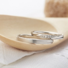 ＩＮＯＵＥ　ＢＲＩＤＡＬ（イノウエ）:【幸せを願う青のおまじない】内側に埋め込まれたサファイヤが幸せへ導く★