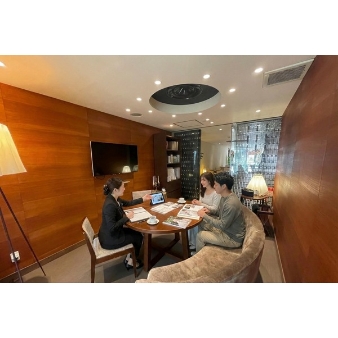 結婚式場：【タイパ重視】60分でサクッと見学＆予算まるわかりフェア