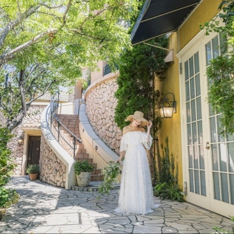 アネーリ　大宮　（旧　ヴィラ・デ・マリアージュさいたま）:【26年7-8月】<30名157万/40名164万>夏婚×貸切邸宅*光の大聖堂&料理&美容&ドレス2着など全部込プラン:【日本の美しいチャペル ベスト100】受賞★2025年12月30日まで★【Amazonギフト券1万円】＆5万円フルコース試食付きフェア開催