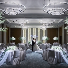  The Okura Tokyo(オークラ東京）:【2027年1～2月80名】澄んだ陽光に包まれるウィンターウェディング（早期ご成約特典付き）