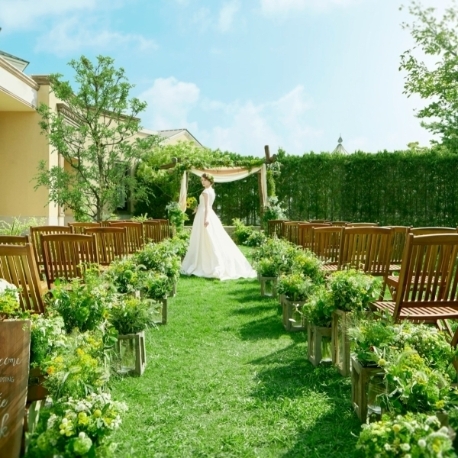 ア・ラ・モード パレ＆ザ・リゾート：★平日BIG！12大特典★貸切邸宅&ガーデン体験×チャペル入場