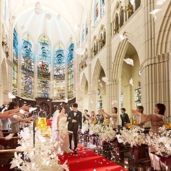 結婚式場：月末SP*Amazon1万◇初見学◎記憶残る空間美◇和牛×オマール試食