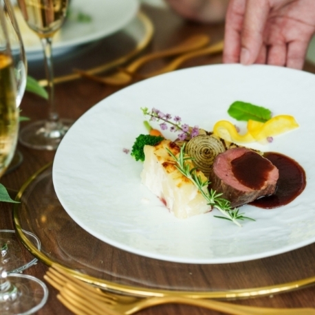 ラグナスイート新横浜　ホテル＆ウエディング：【料理グレードUP特典付】牛フィレ*フォアグラ*オマール6品試食