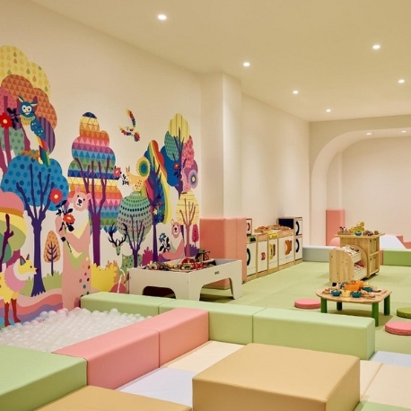HILLTOP THE SQUARE　（ヒルトップ ザ スクエア）：〈kidsスペース完備〉デザート試食&安心見積相談＊パパママ応援