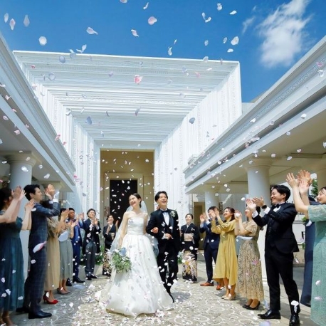 ＲＥＳＴＡＵＲＡＮＴ　ＶＩＴＲＡ　ＮＡＧＯＹＡ：【150万優待x送迎付】花嫁を美しく魅せる空間xレストラン美食