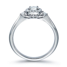ＯＨＡＳＨＩ　ＢＲＩＤＡＬ（オオハシ・ブライダル）:【ロイヤル・アッシャー】74面体のダイヤモンドのみに許されたモダンデザイン。