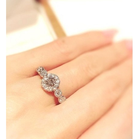 ＯＨＡＳＨＩ　ＢＲＩＤＡＬ（オオハシ・ブライダル）:【ポンテヴェキオ】花嫁を彩るダイヤモンドの「花束・ブーケ」。