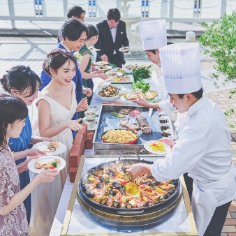 神戸ポートピアホテル:NEW！《メリハリセレクトプラン》開放感あふれるプールサイドでのパーティも叶う＜40名165万円～＞