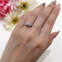 WATANABE／卸商社直営　渡辺:[0.301ct]花嫁の指元を彩るコサージュの様な可憐なデザイン