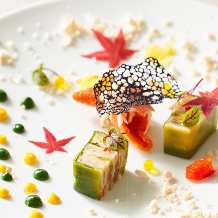 ソンブルイユ　ＯＳＡＫＡ　ＷＥＤＤＩＮＧ（ＳＯＭＢＲＥＵＩＬ　ＯＳＡＫＡ　ＷＥＤＤＩＮＧ）のフェア画像