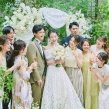 ソンブルイユ　ＯＳＡＫＡ　ＷＥＤＤＩＮＧ（ＳＯＭＢＲＥＵＩＬ　ＯＳＡＫＡ　ＷＥＤＤＩＮＧ）:【当館で一番お得！】ドレス2点・当日動画エンドロール付き《最大120万円ご優待！》