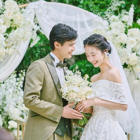 ソンブルイユ　ＯＳＡＫＡ　ＷＥＤＤＩＮＧ（ＳＯＭＢＲＥＵＩＬ　ＯＳＡＫＡ　ＷＥＤＤＩＮＧ）：【憧れガーデン挙式】緑あふれる全天候ガーデン×貸切邸宅×美食
