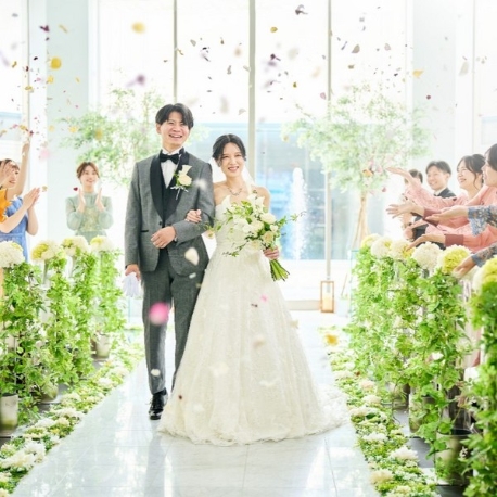 ALCAZAR　AVVIO（アルカーサル・アヴィオ）：【先着3名限定★豪華7大特典】光と緑のチャペル＆黒毛和牛試食