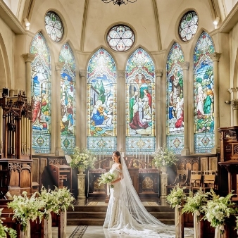 結婚式場：【連休SP*150万優待×ギフト2万】大聖堂×新作Dress*豪華4万試食