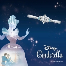 hirai art gallery（ヒライアートギャラリー）:【期間・数量限定】シンデレラのかぼちゃの馬車を象ったキュートなエンゲージリング