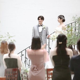 結婚式場：残2組★贅沢試食×らせん階段×W演出×インスタ話題ドレス試着