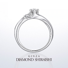 銀座ダイヤモンドシライシ:柔らかいS字のプラチナアームはシェル（貝殻）を表現【シェルヴィーナス】