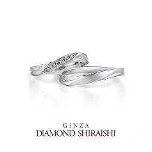 銀座ダイヤモンドシライシ:イタリア語で「幸せな」という意味を持つマリッジリング【フェリーチェ 4】