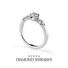 銀座ダイヤモンドシライシ:エタニティリングの豪華さを併せ持ったリング「ドロップス」