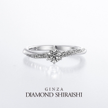 銀座ダイヤモンドシライシ:宝石箱の中を覗いているかのような星空の世界をイメージしたデザイン【スターリー】