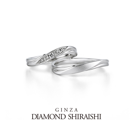銀座ダイヤモンドシライシ:イタリア語で「幸せな」という意味を持つマリッジリング【フェリーチェ 4】