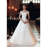 アクトレスウェディング 大阪梅田店:フレンチスリーブサテンAライン ~上品で大人っぽいデザインに注目!~