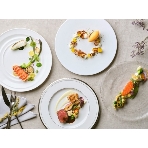 Ｒｏｕｇｅ　Ｂｌａｎｃ（ルージュ：ブラン）のフェア画像