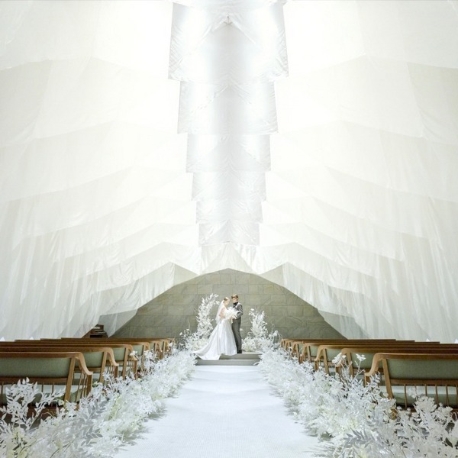 Ｂｌｅｕ　Ｂｌａｎｃ（ブルー：ブラン）：【挙式料全額OFF】ギフト1万！コース試食5品×トリュフ×演出