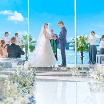 結婚式場：【新春SP★挙式0円】絶景！海まで10秒邸宅*感動挙式＆コース試食