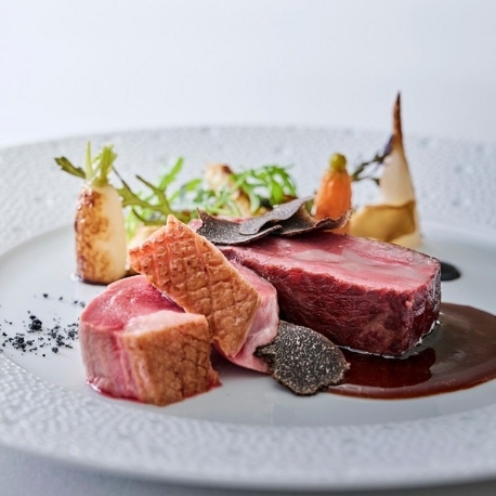 Ｖｅｒｔ　Ｎｏｉｒ（ヴェールノアール）：挙式優待【ギフト1万×7大特典】とろけるフォアグラ×国産牛試食