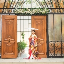 オリエンタルホテル 東京ベイ:緑いっぱいのチャペルで叶うフォトウエディング　29万円