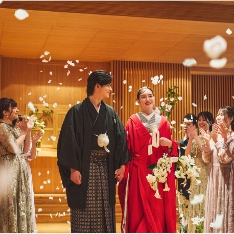 マリエール神水苑：【自然光差し込む和婚式】緑溢れる神殿×広大な庭園見学◆試食付