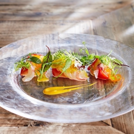 マウロ・アネーラ：《自由な結婚式》空と海の貸切リゾート体験！豪華3万円試食つき